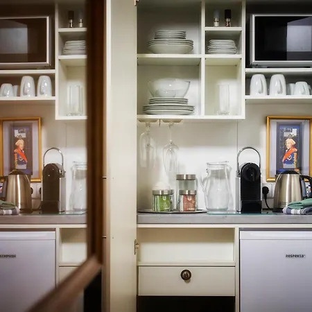 Remise Heiliger Πανσιόν Πότσδαμ